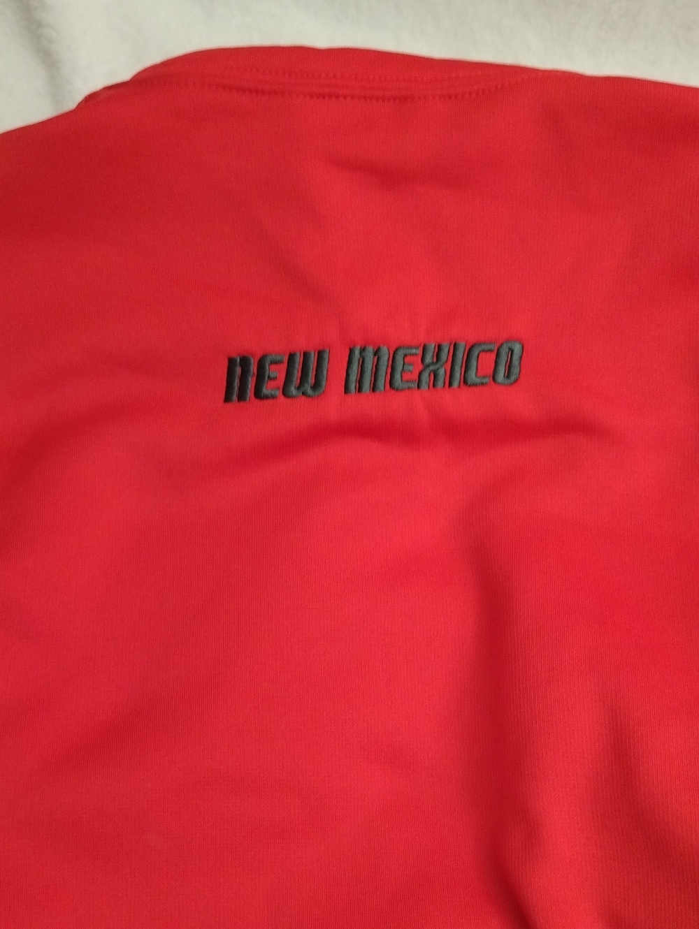 Nike Therma Fit New Mexico Lobos Pullover Sweatshirt Men's Small Read - Picture 3 of 3